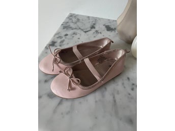 H&M Ballerinaskor Rosa Storlek 26