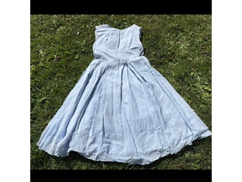 Retro vintage rockabilly prickig blå klänning 50-tal 60-tal