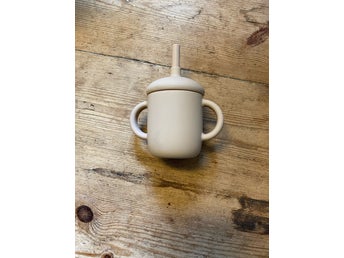 Silikonmugg med handtag