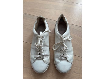 Massimo Dutti sneakers i vitt, stl. 41