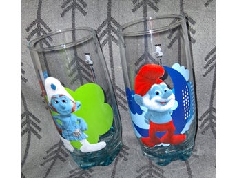 Två stycken Smurfarna glas från 2011