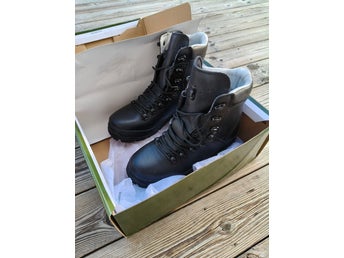 Nya Brandit BW Bergschuh Kängor Svarta EU stl 40-41