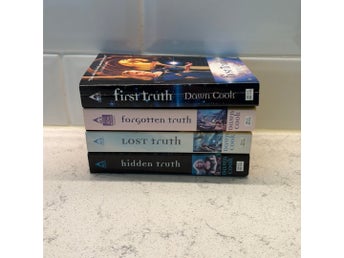 First Truth, Forgotten Truth, Lost Truth, Hidden Truth - Dawn Cook, 2003 eng tex