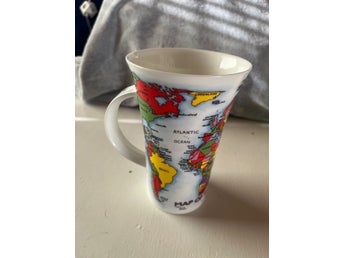Mugg med världskarta