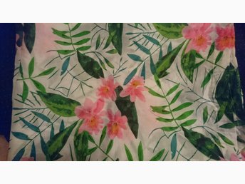 Helt nya gardiner längder från indiska 110 x 240 cm på tradera.com