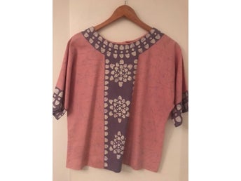 Retro batikblus