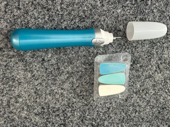 Elektrisk nagelfil (Scholl) med 3 utbytbara huvuden