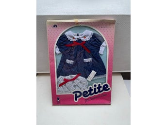 Petite klädset för dockor vintage Hunter toys oöppnad - Doll fashions by Dany #1