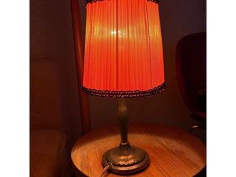 Bordslampa retro tenn 1930/40-tal vintage lampfot med originalskärm