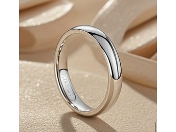 Helt ny ring Titan rostfritt stål graverad Titanium str. 18mm