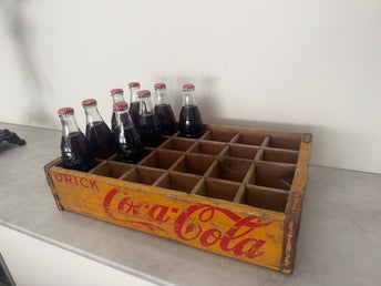 RETRO COCA-COLA, DRICKABACK I TRÄ, 1950-TAL