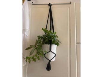 Ampel handmade, svart, makrame (16-20 cm)