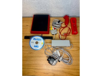 Wii mini - Röd - RVL-201(EUR) + Wii Sports Resort
