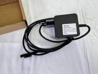 NY Coreparts Strömadapter 30W för Surface Pro 3, 4