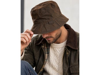 Vintage Barbour D703 Sports/Bucket Hat– Size S (7) – Tobacco Brown – Scotland