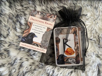 Drottning Kraka Orakelkort av Serafia Andersson tarot tarotkort runor andlighet