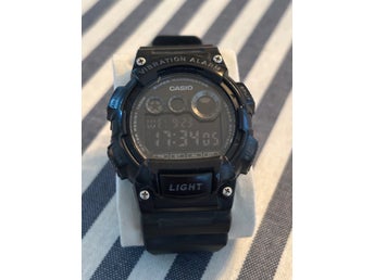 Casio Digital Klocka med Vibrationslarm