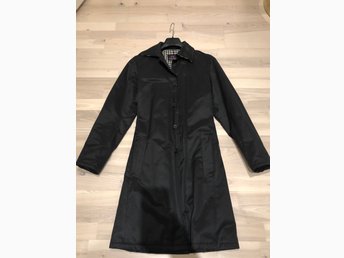 Trenchcoat från Lindeberg ”Vintage” Trenchcoat från Lindeberg ”Vintage”