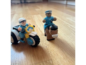 WOW Police Patrol Riders