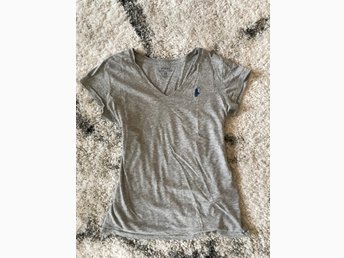 ralph lauren v ringad t shirt