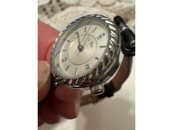 Latem Damklocka med Läderarmband
